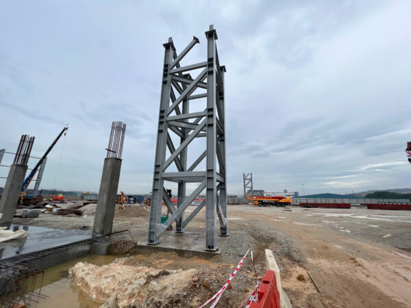 Execujet Mro Services Malaysia Installs Main Structural Columns For Its 